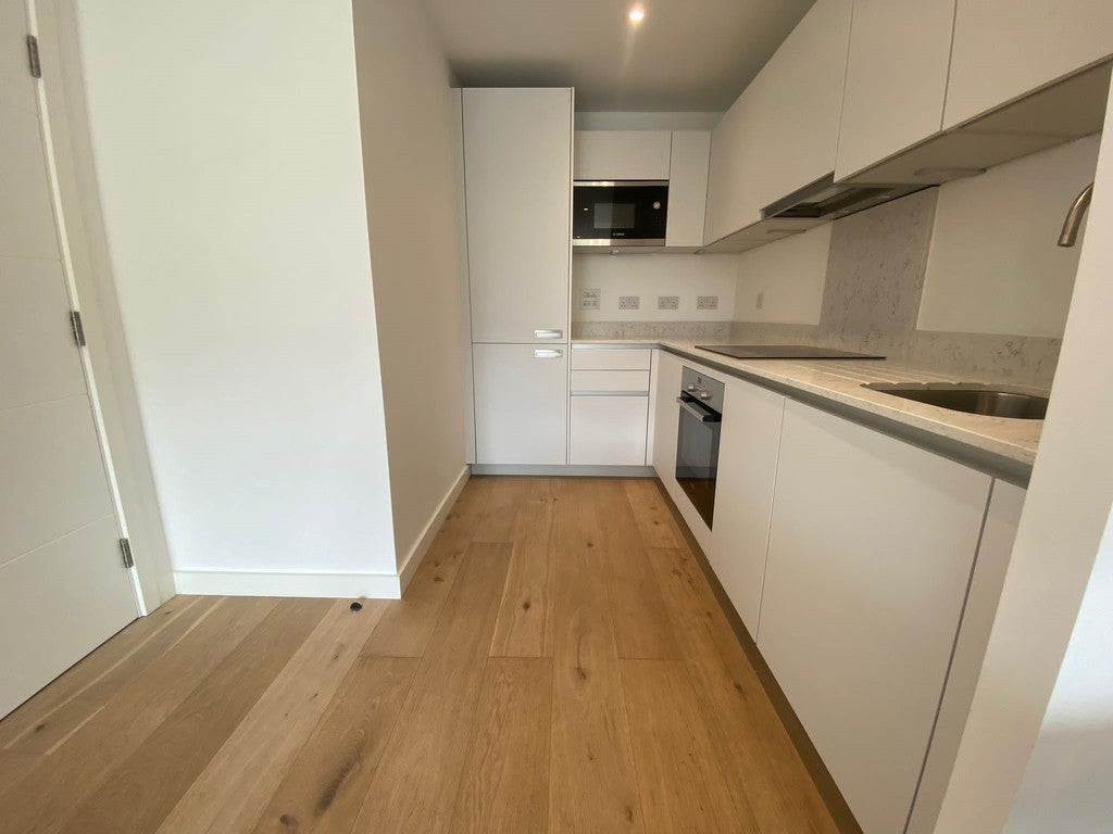 Flat Pentonville Road in Greater London