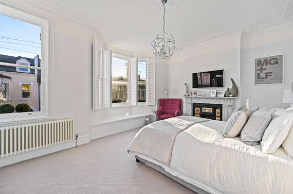House Norroy Road in Greater London