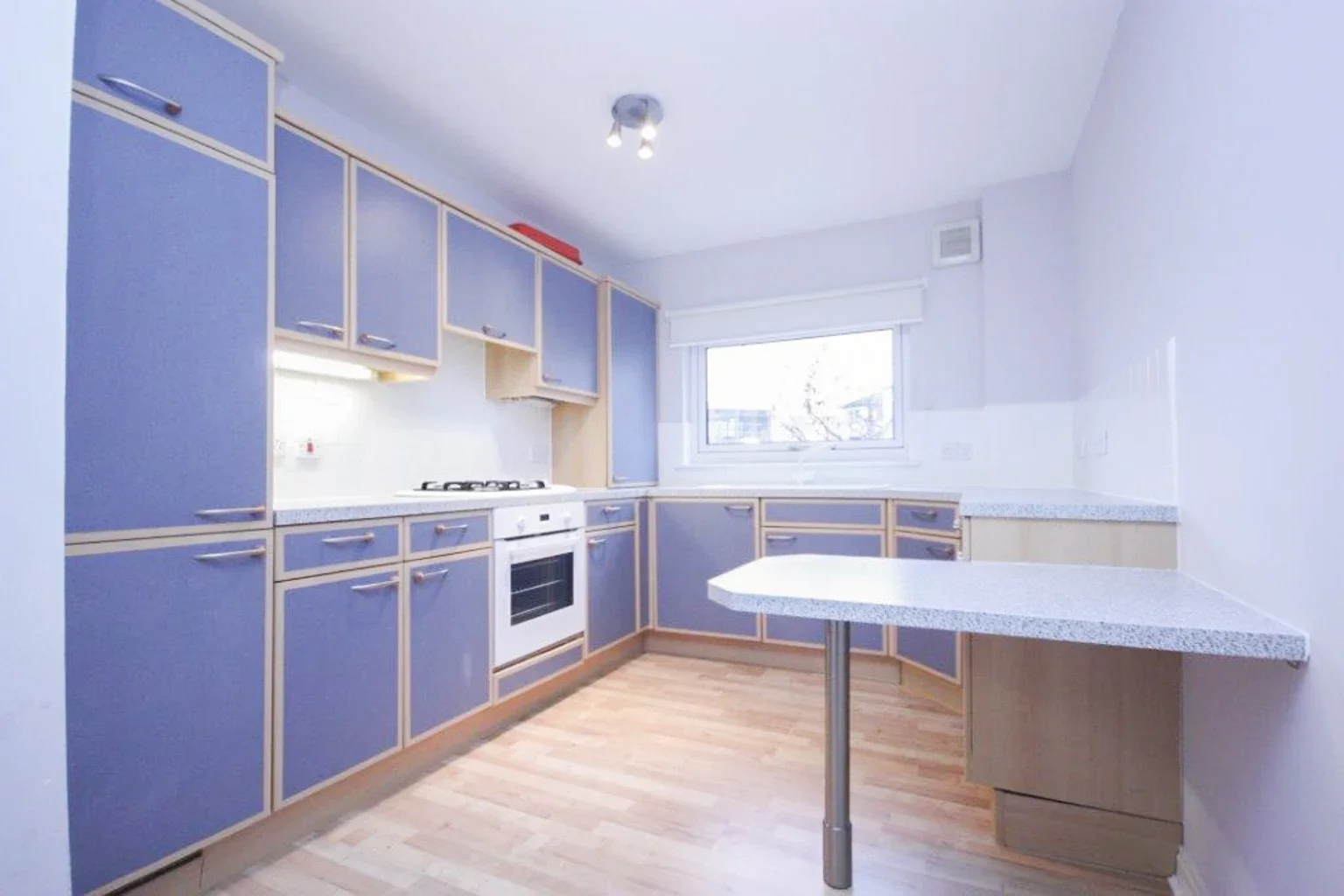 Flat Hayburn Street in Glasgow