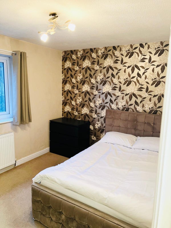Room Grisedale Avenue in Guide