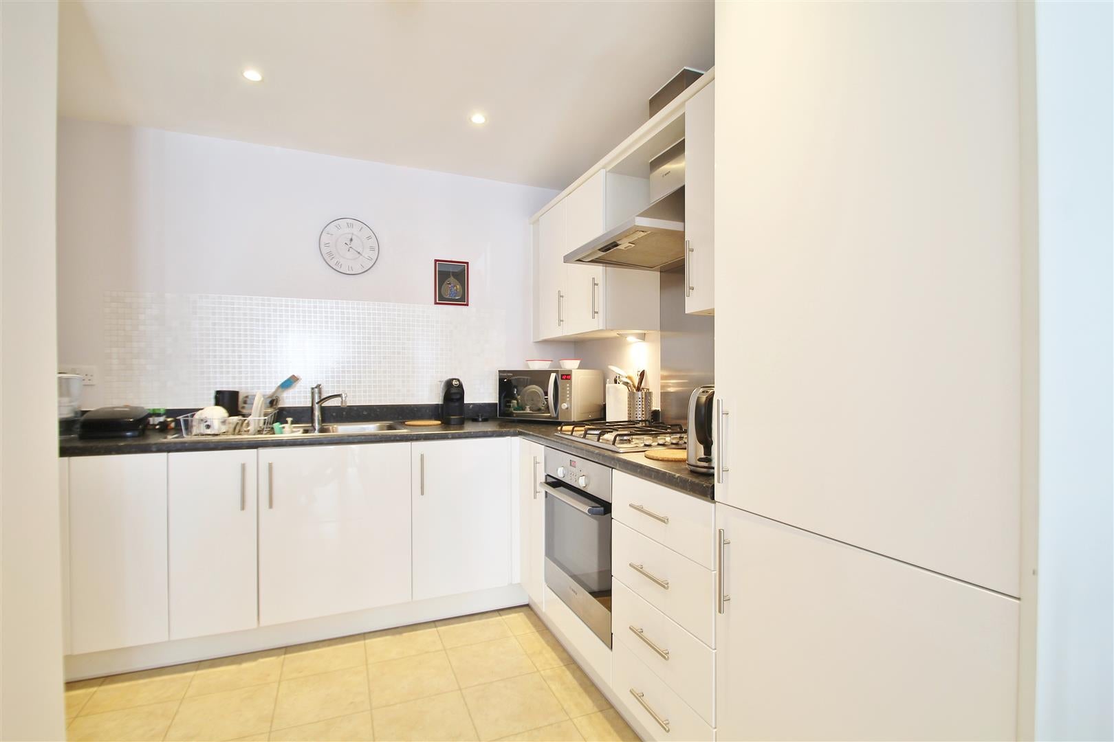 Flat Academy Place in Greater London