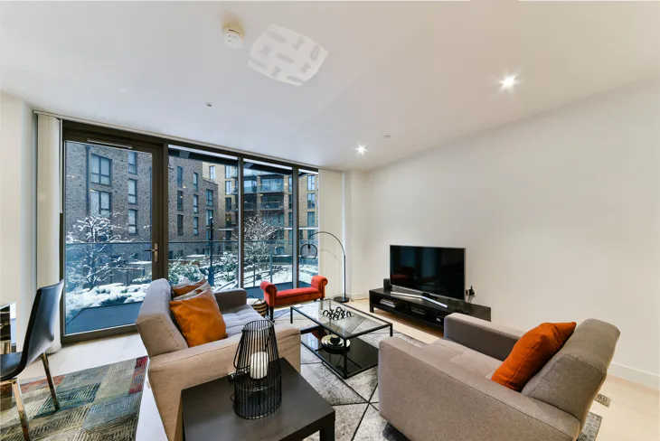 Flat Admiralty Avenue in Greater London