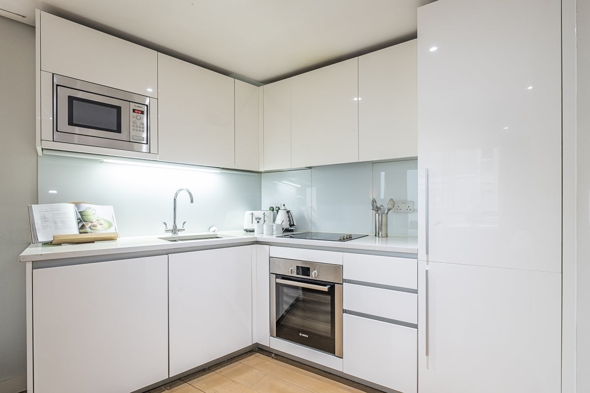 Flat Merchant Square in City of Westminster