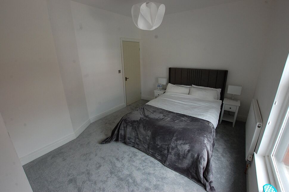 Flat Canterbury Street in Ashton-under-Lyne