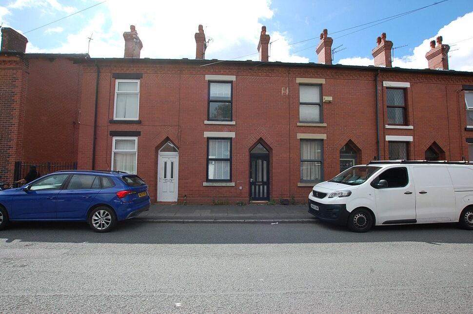 Flat Canterbury Street in Ashton-under-Lyne