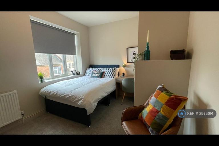 Room Storey Square in Barrow-in-Furness