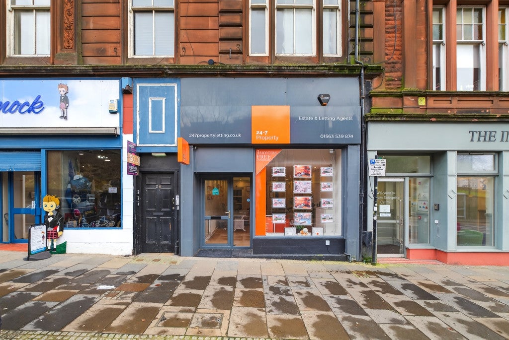 Flat John Dickie Street in Kilmarnock