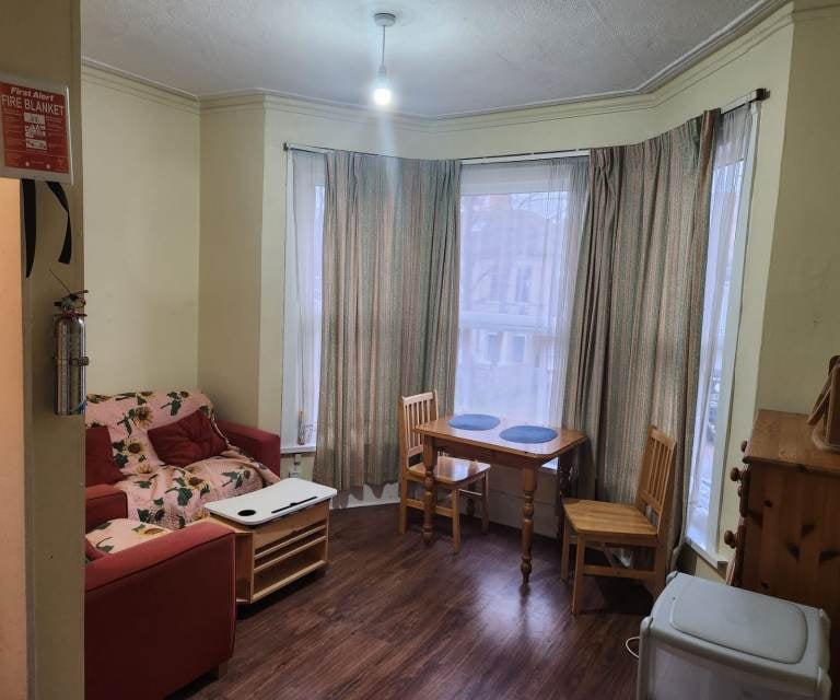 Flat Mansfield Road in Greater London