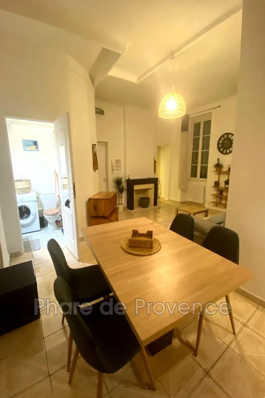 Appartement Place Jules Verne à Marseille