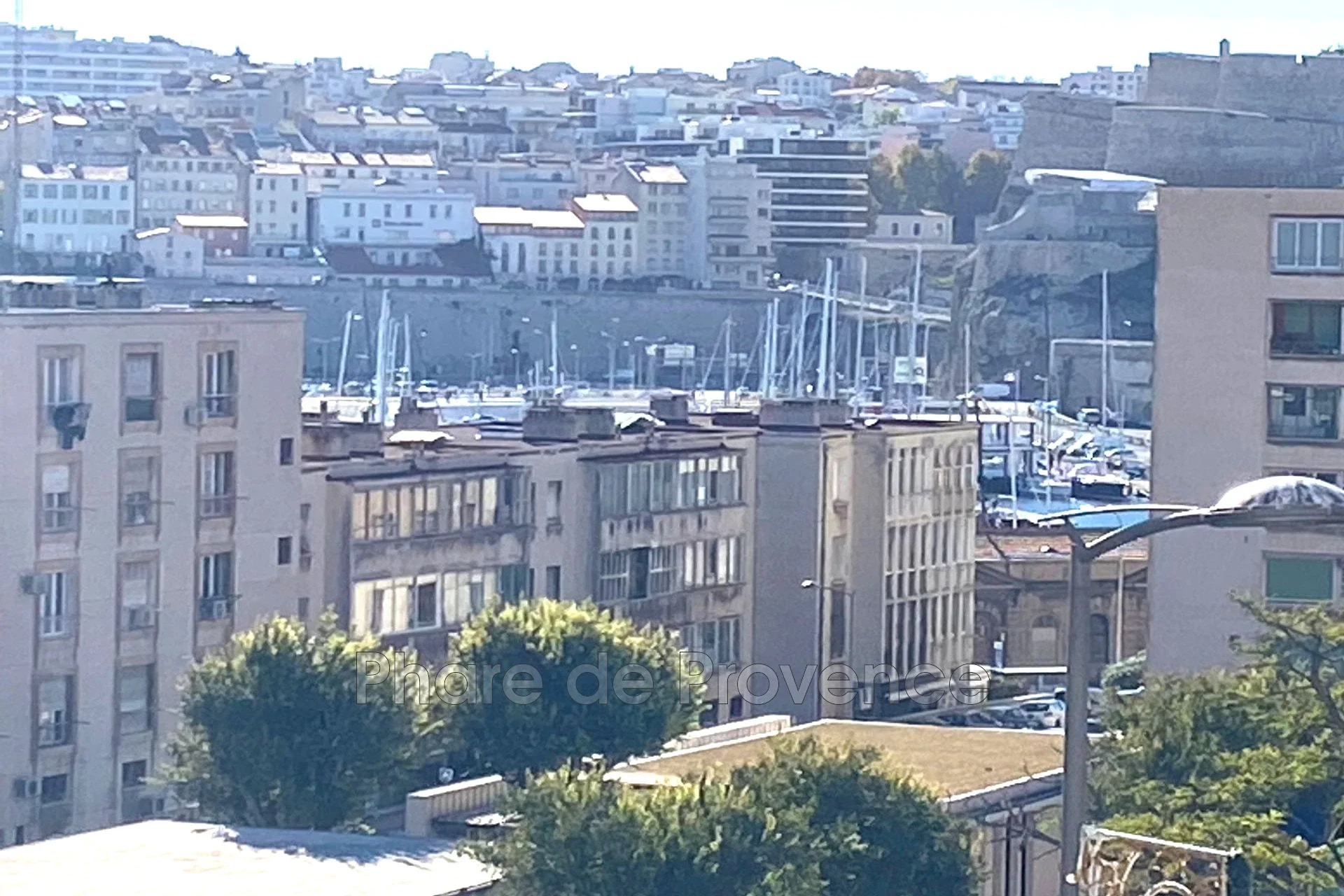 Appartement Place Jules Verne à Marseille