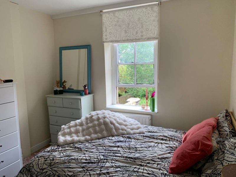 Room Kennington Road in Greater London