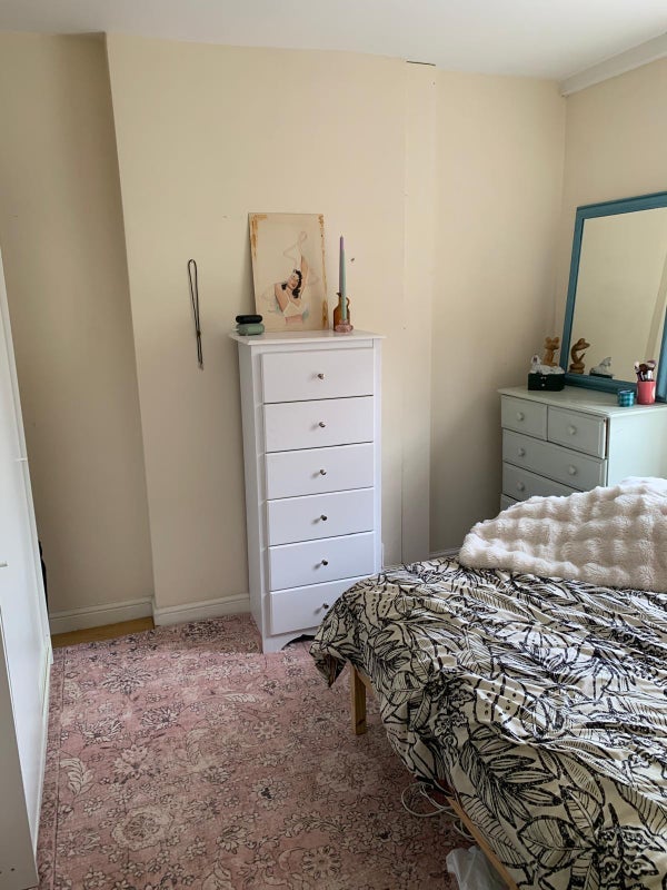 Room Kennington Road in Greater London