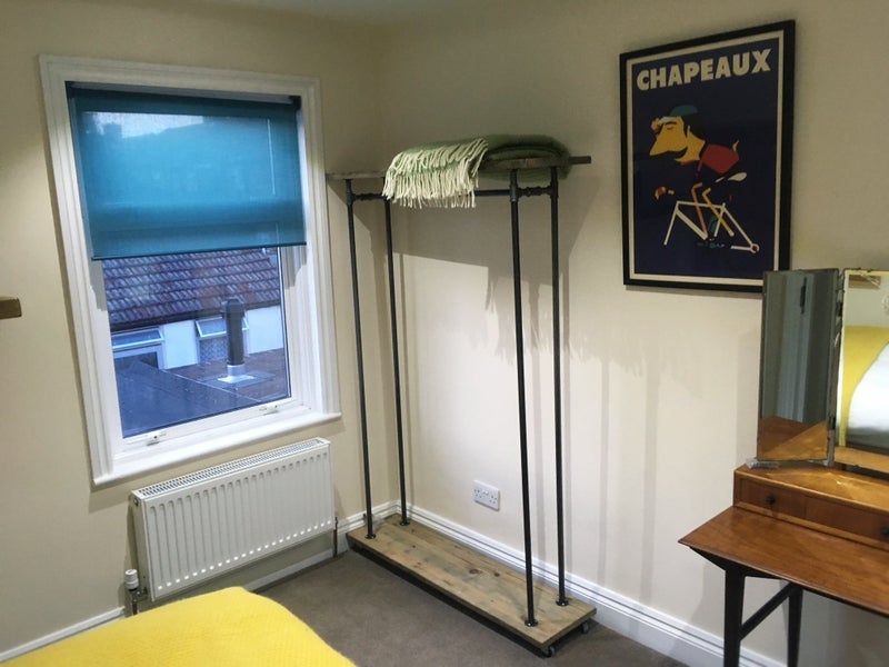 Room Harold Road in Greater London