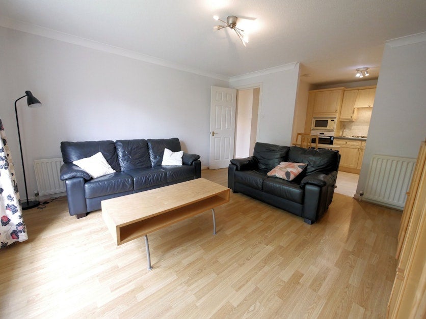 Flat Russell Gardens in City of Edinburgh