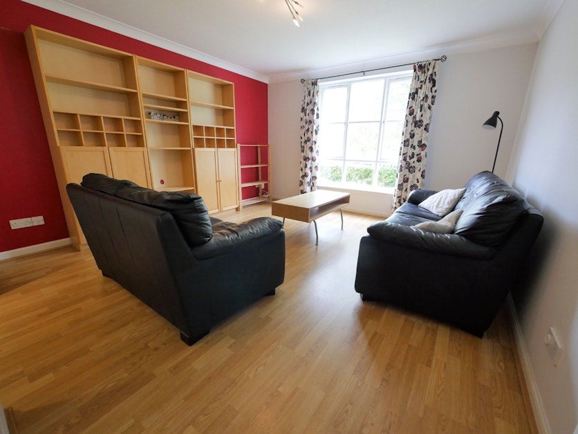 Flat Russell Gardens in City of Edinburgh