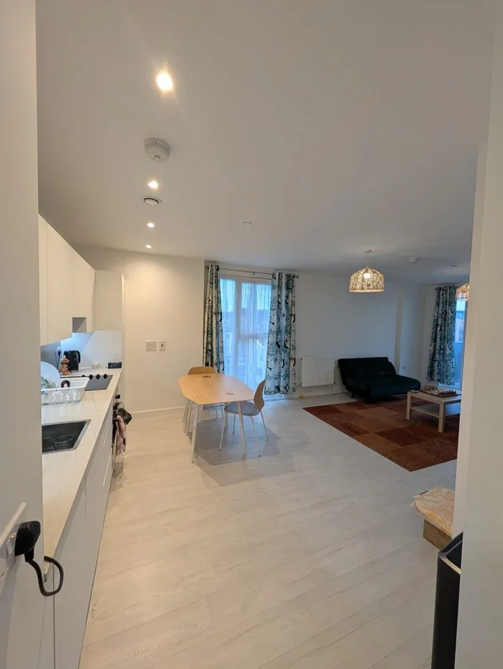 Flat Tyrrel Way in Greater London