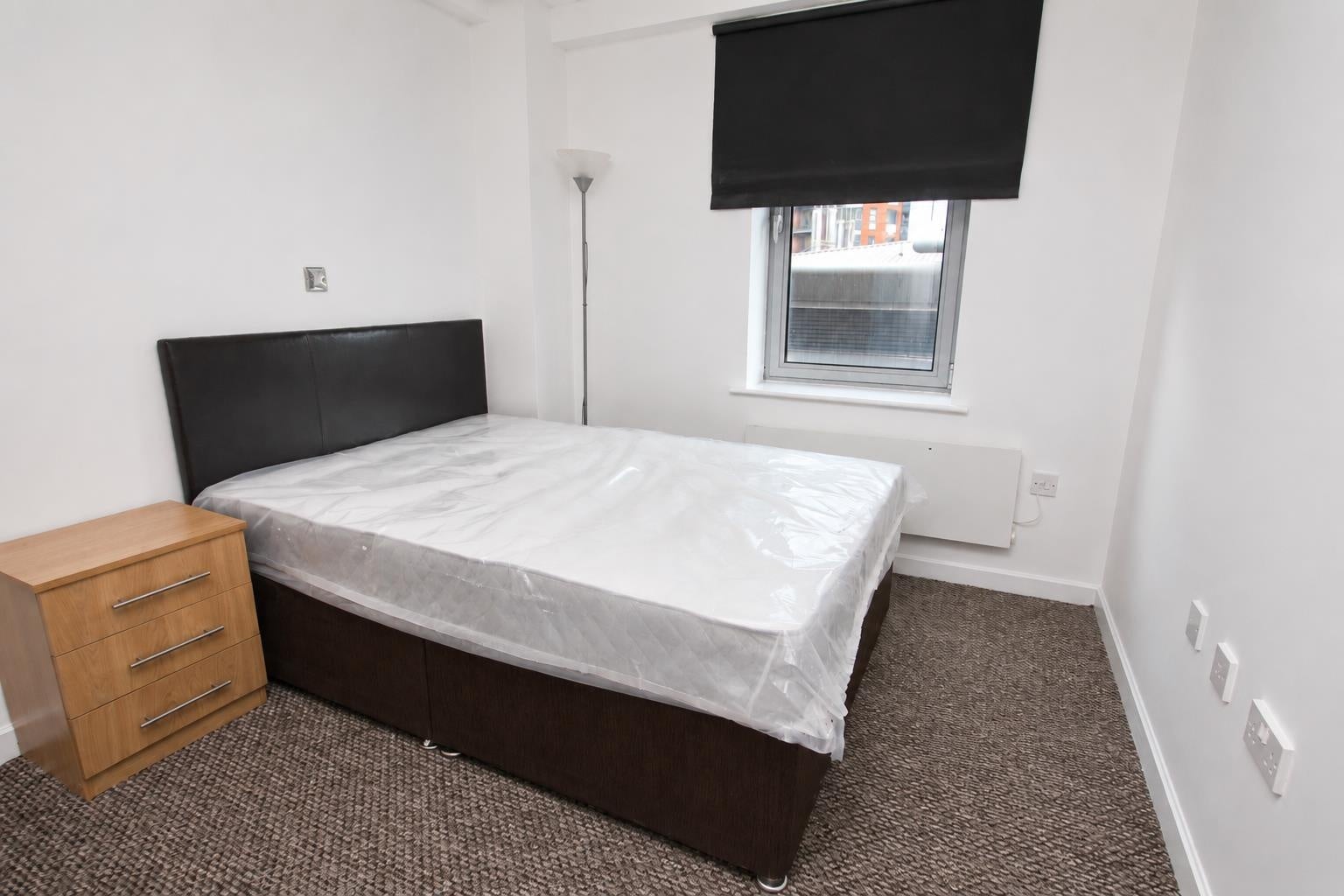 Flat Whitehall Quay in Leeds