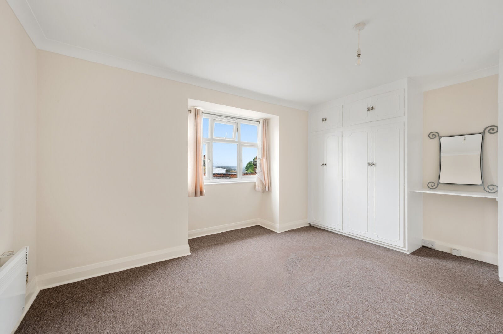 Flat The Downs in Greater London