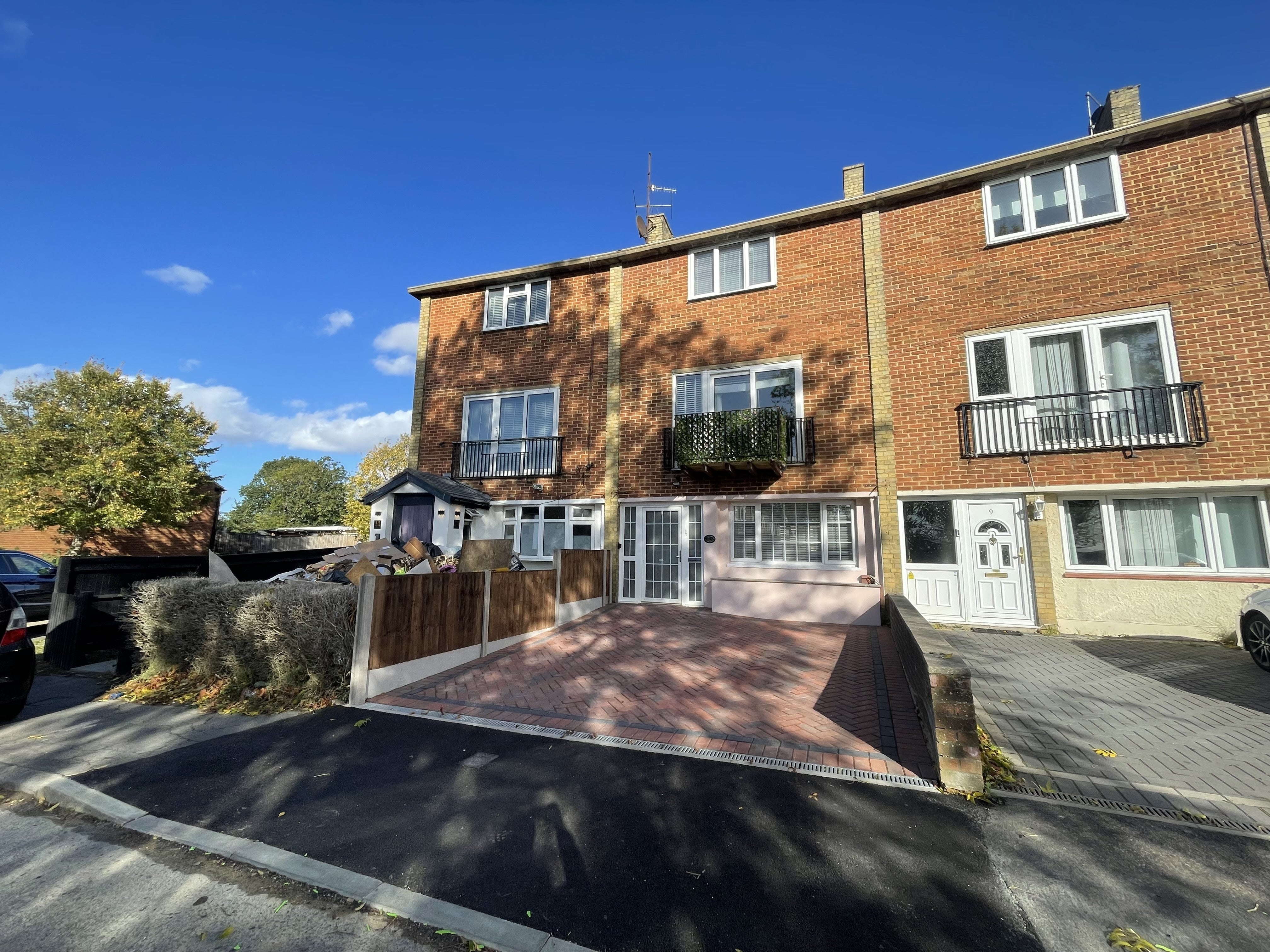 House Long John in Dacorum