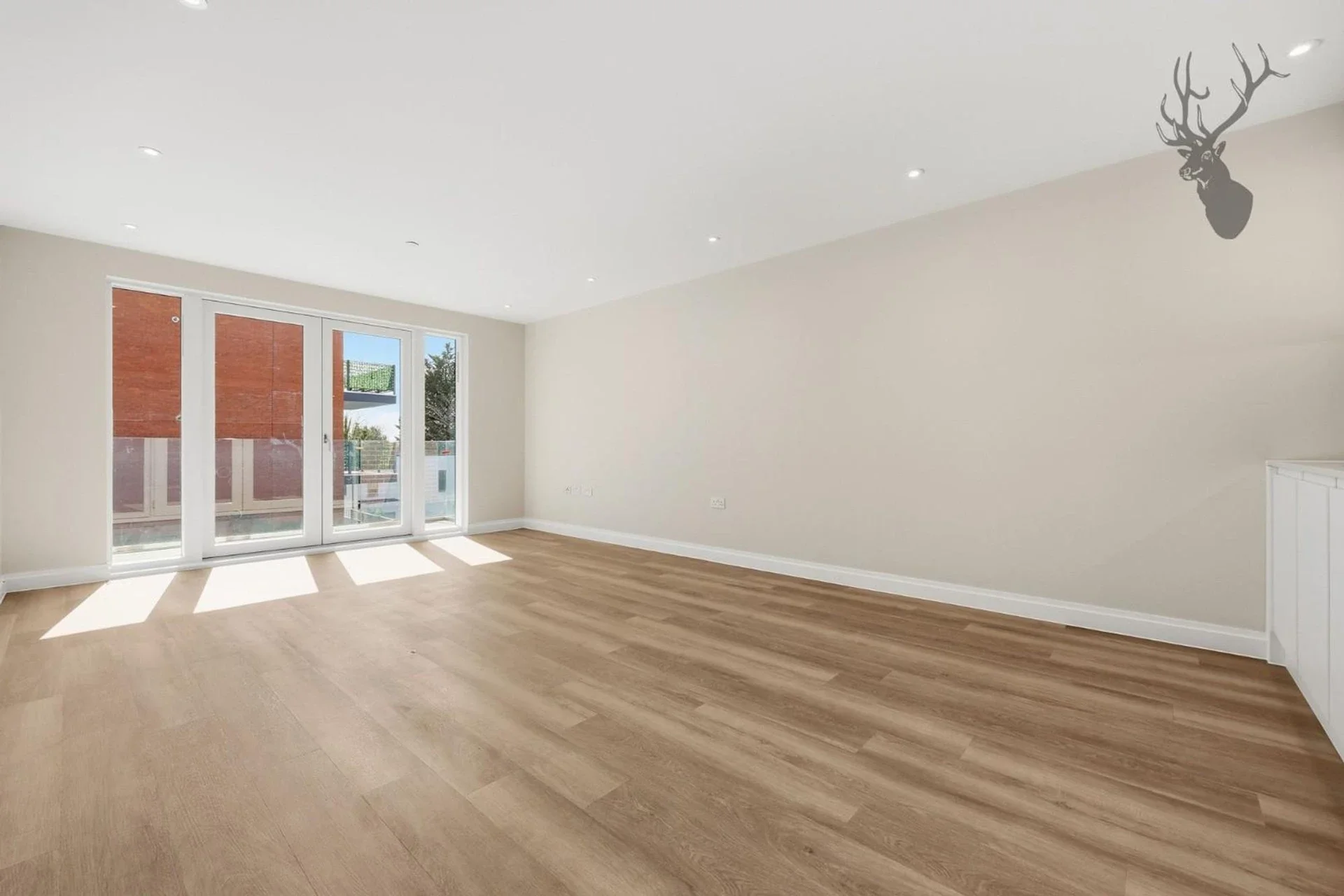 Flat Court Yard in Greater London