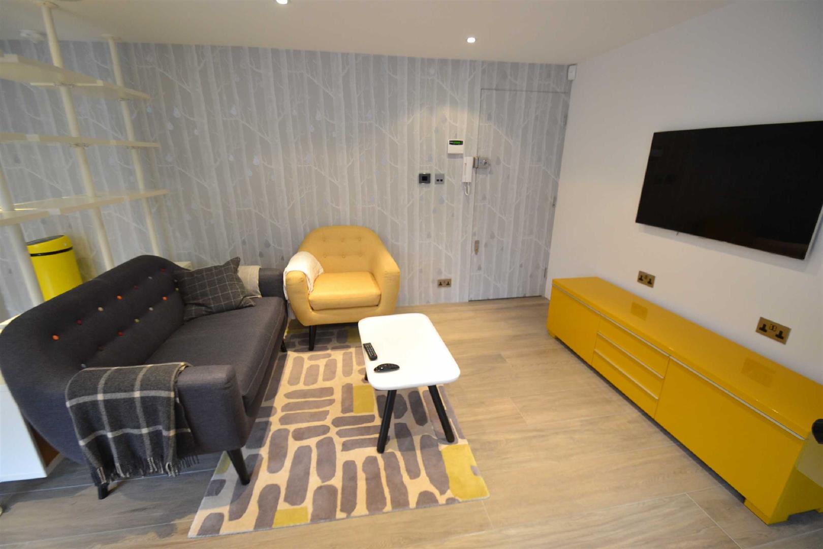 Flat Withington Road in Manchester