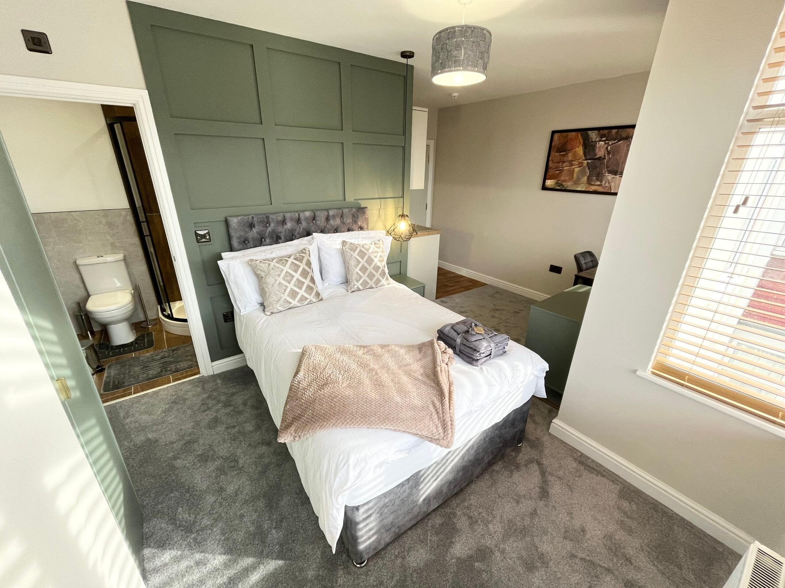Room High Street in Peterborough