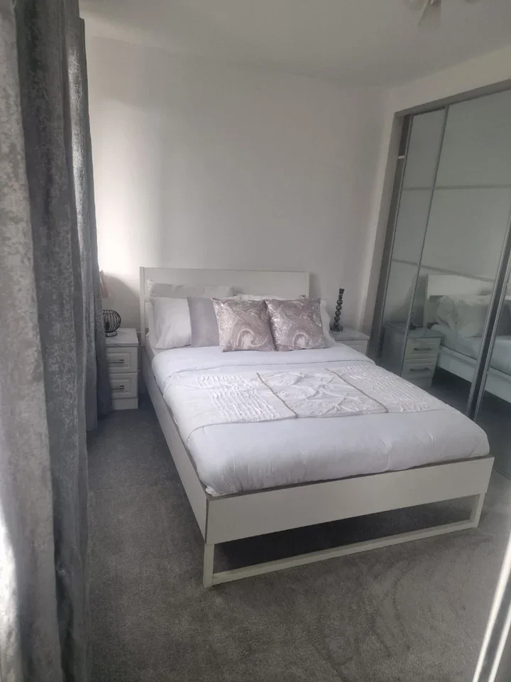 Room Lisgar Terrace in Greater London
