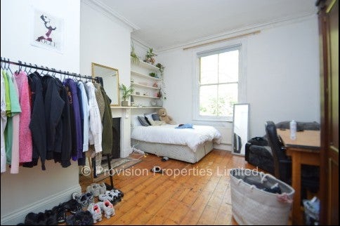House Regent Park Terrace in Leeds