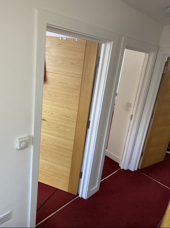 Room Churchill Road in Slough