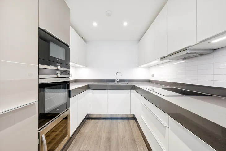 Flat Canter Way in Greater London