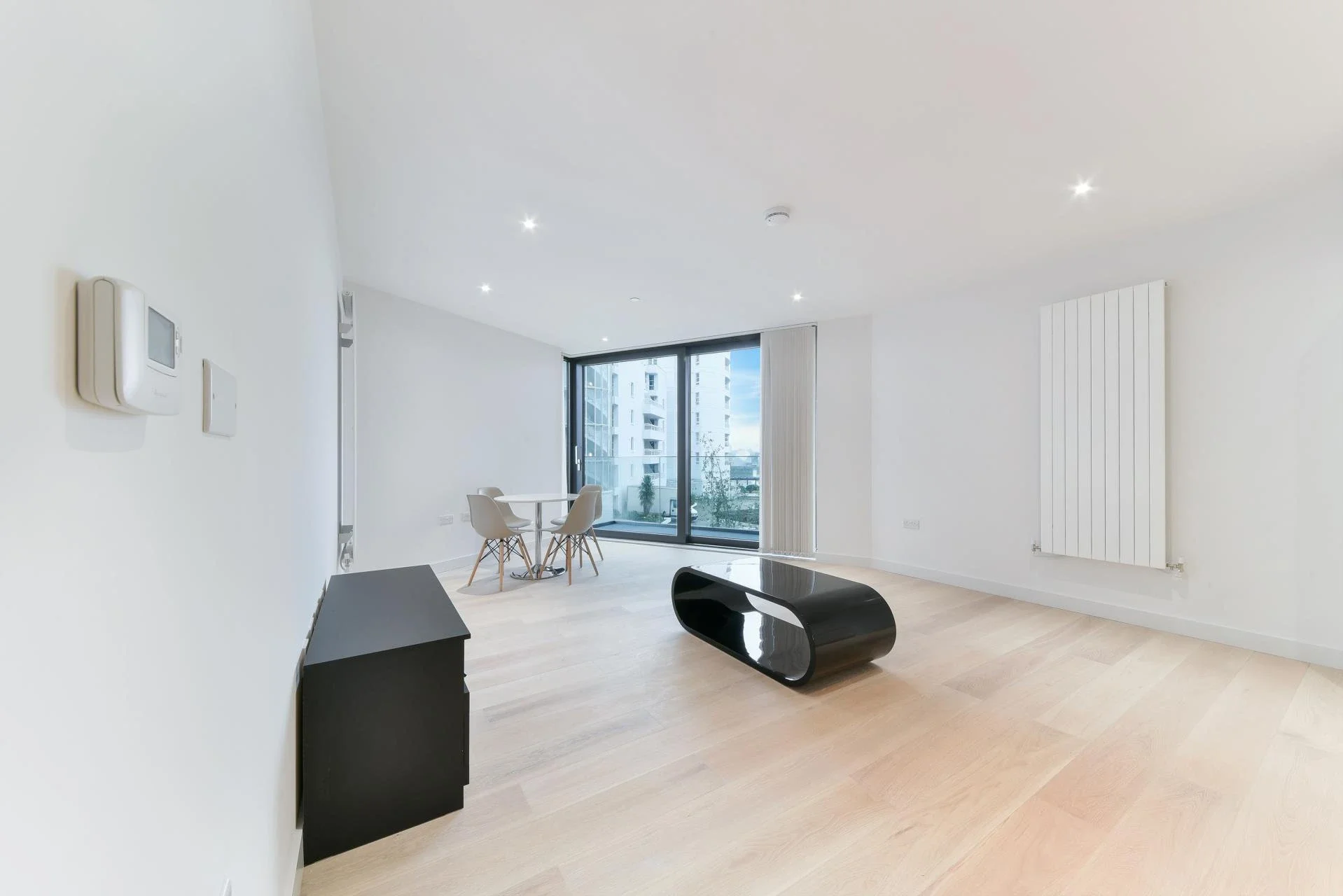Flat Starboard Way in Greater London