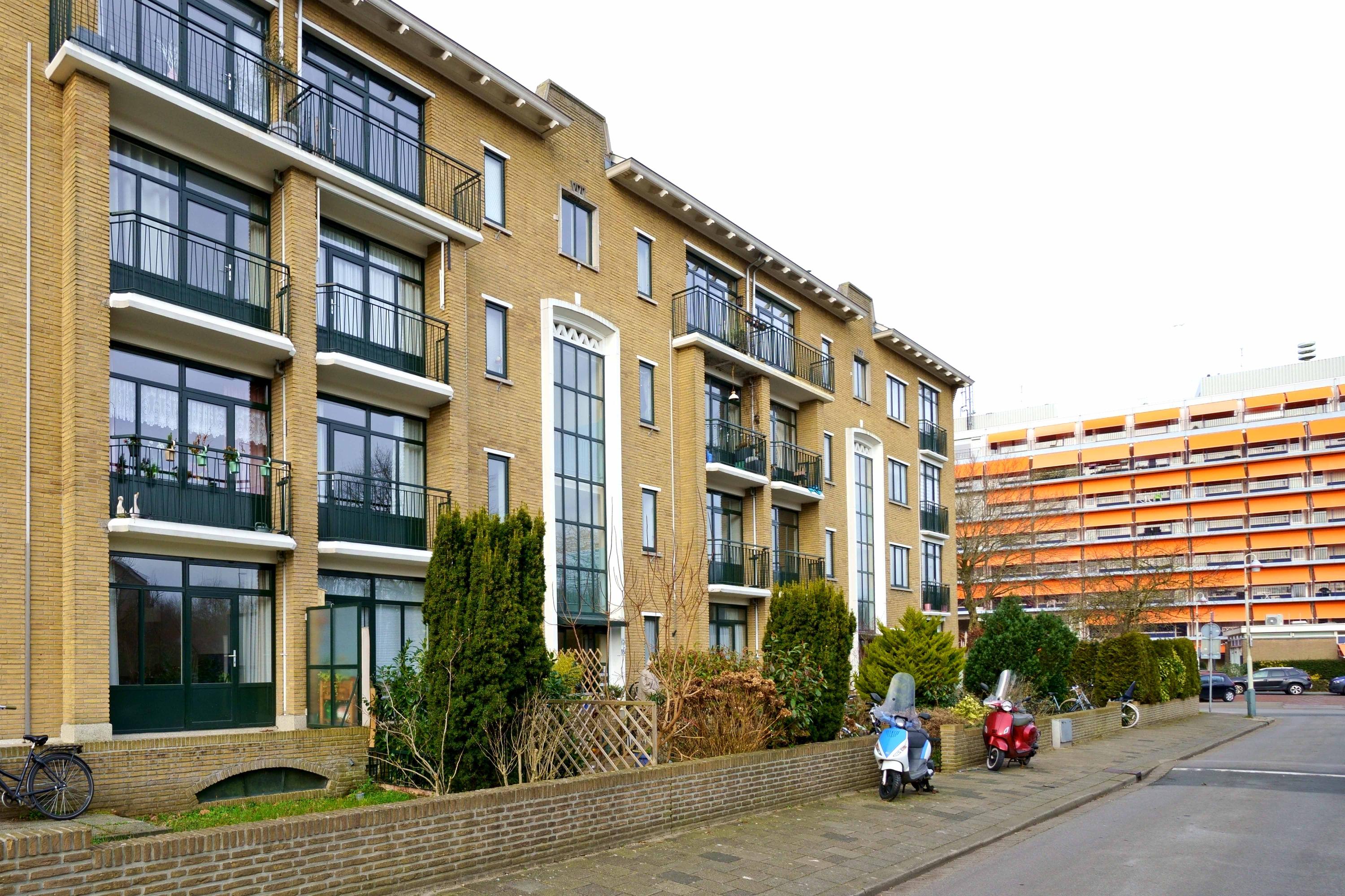 Flat De Savornin Lohmanlaan