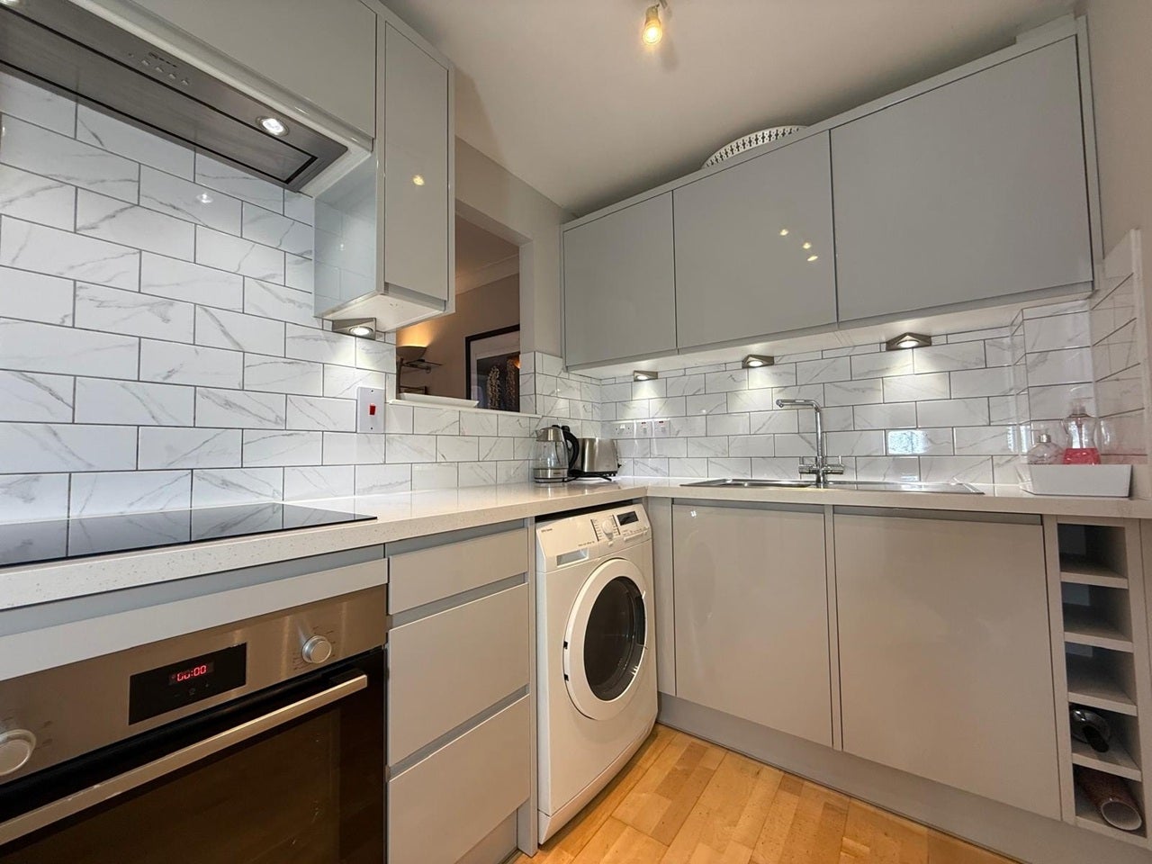 Room Douglas Street in City of Westminster