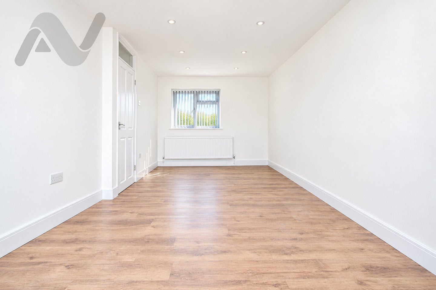 Flat The Hides in Harlow