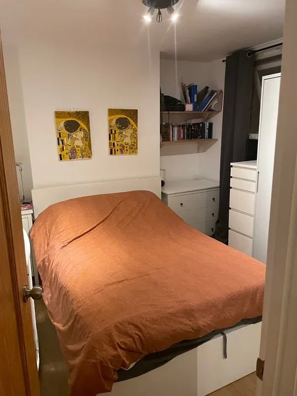 Room Leigham Avenue in Greater London