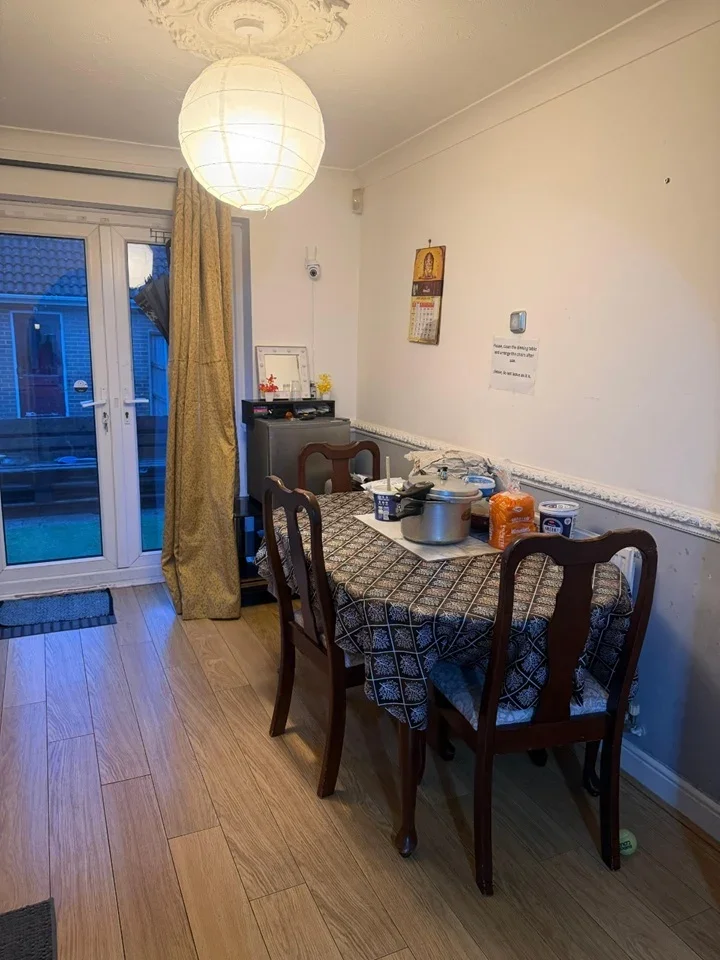 Room Wanderer Drive in Greater London