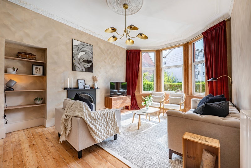 Flat Alexandra Parade in Glasgow