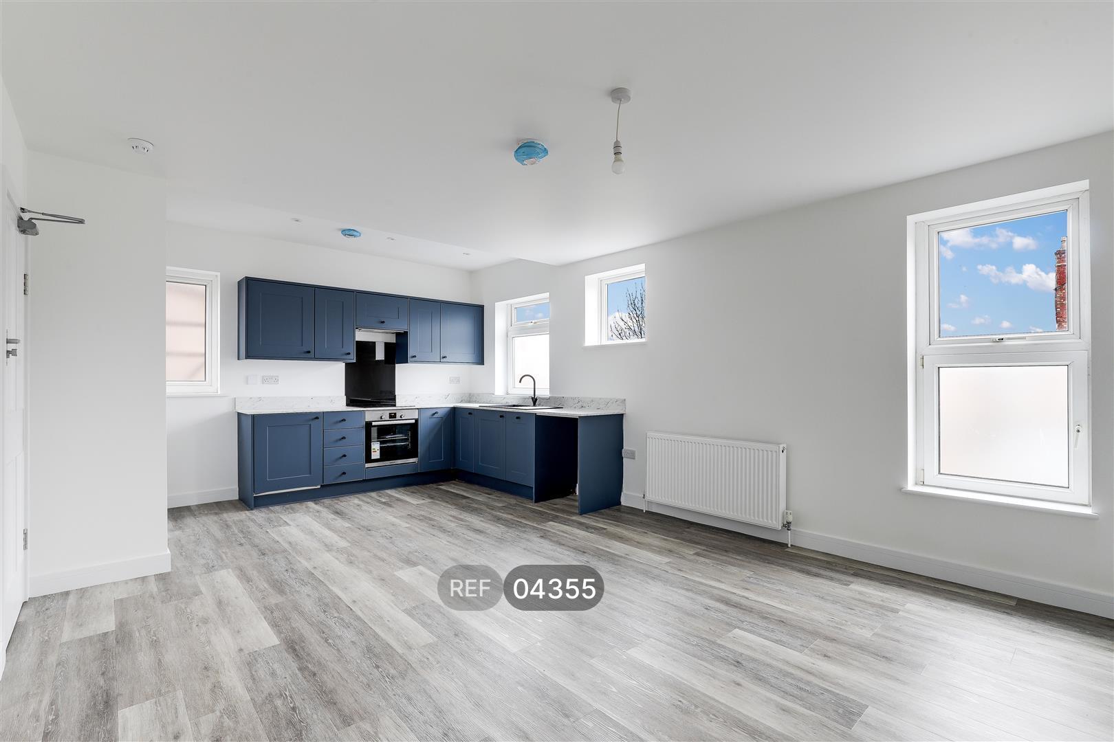 Flat Millicent Road in Nottingham