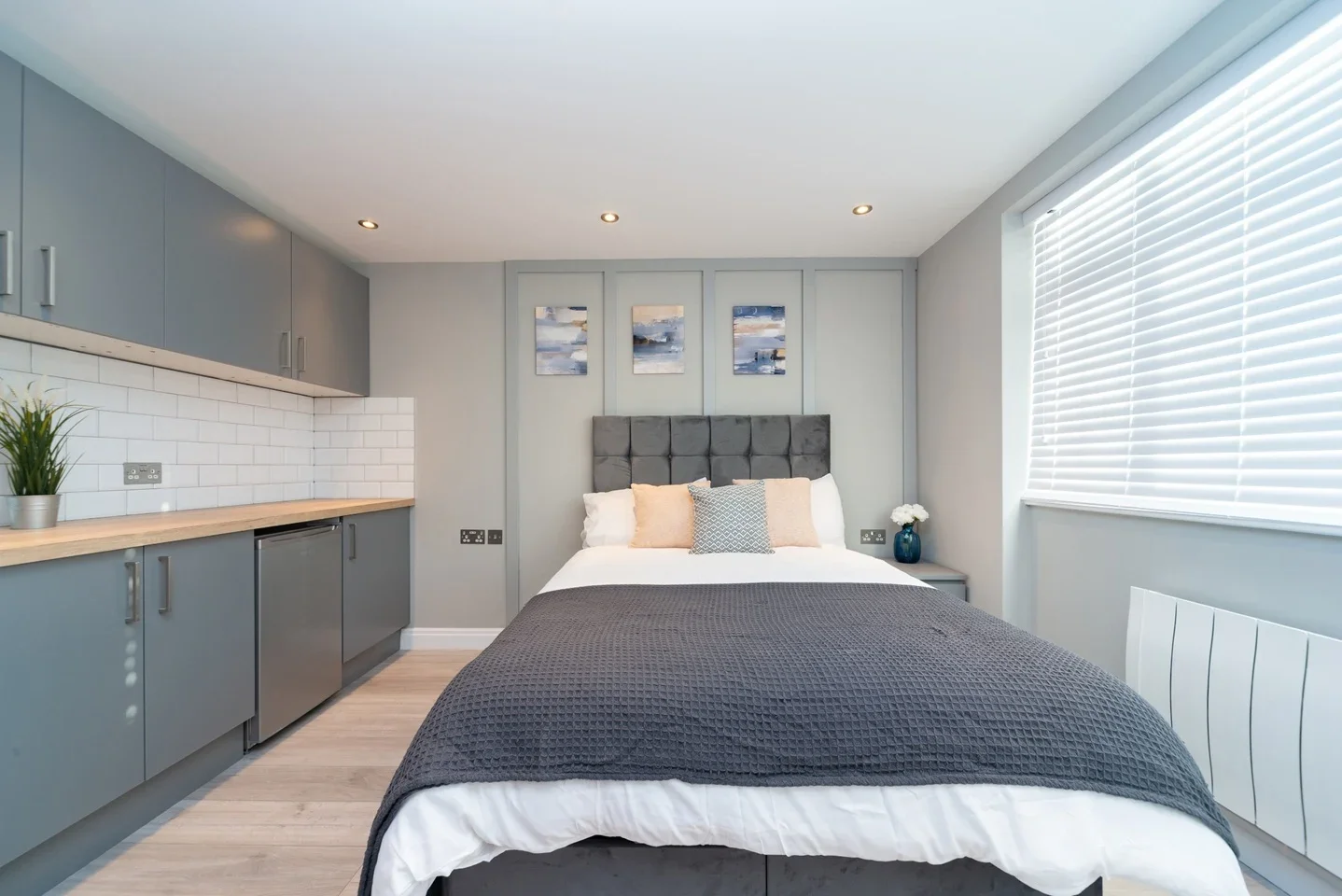 Flat Kingston Road in Mole Valley