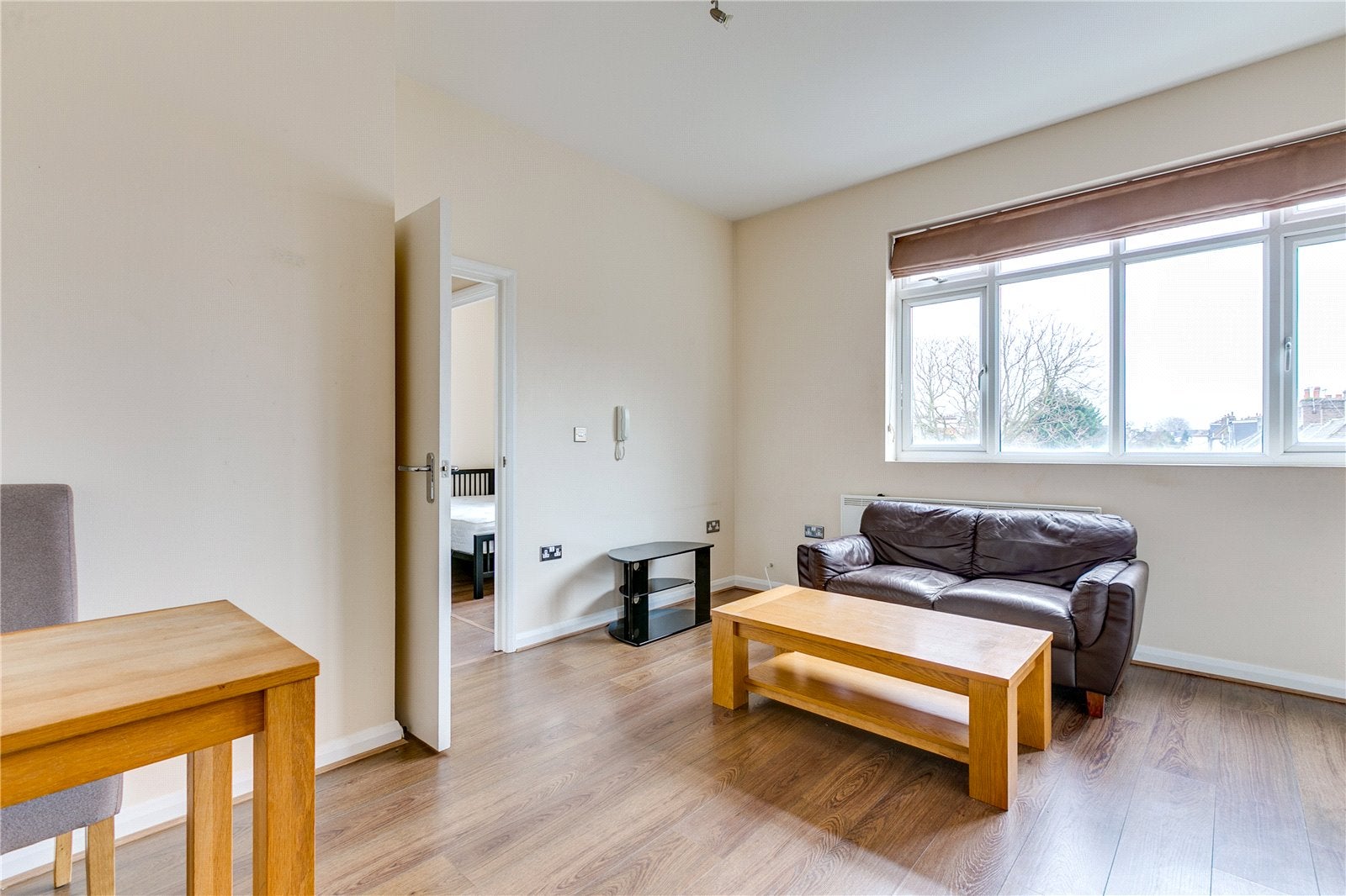 Flat Upper Tooting Road in Greater London