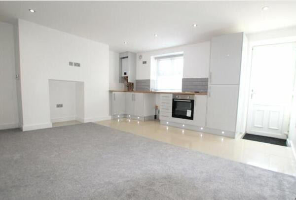 Flat Manchester Road in Kirklees