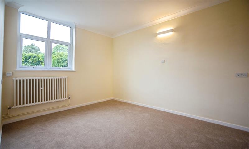 Flat Gorringe Avenue in Sevenoaks