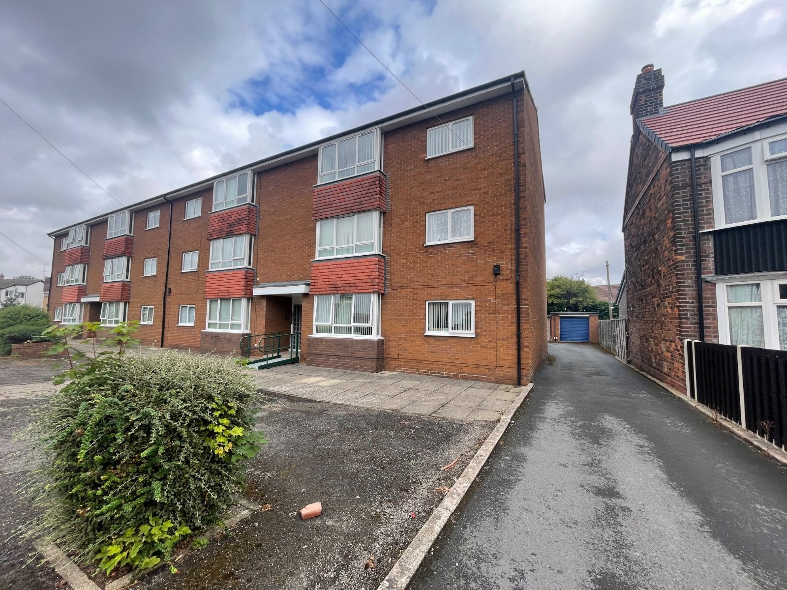 Flat Kingston Road in Willerby