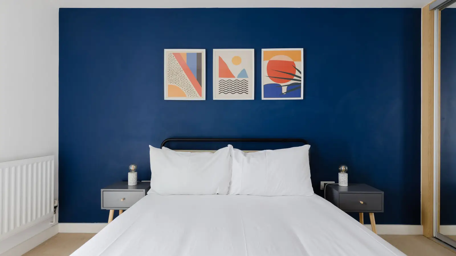 Flat Wiltshire Row in Greater London