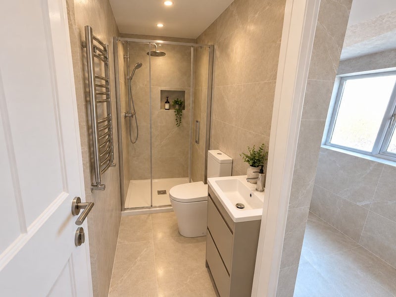 Room Dunluce Street in Liverpool