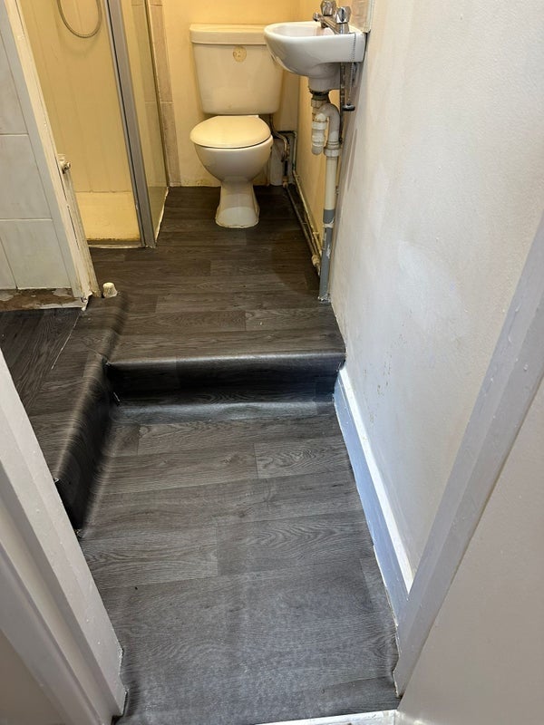 Flat Kenton Avenue in Greater London