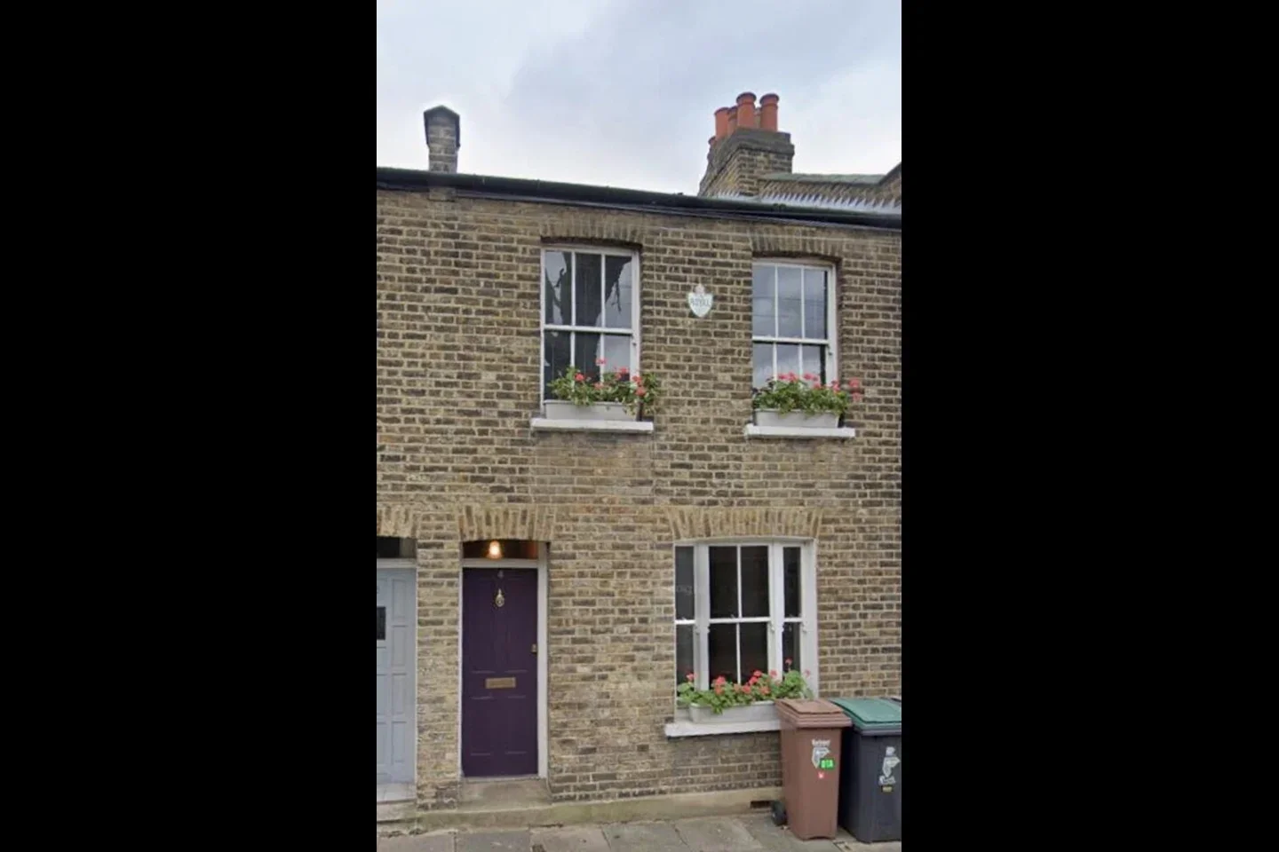 House Felixstowe Road in Greater London