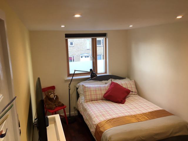 Room Maple Road in Greater London