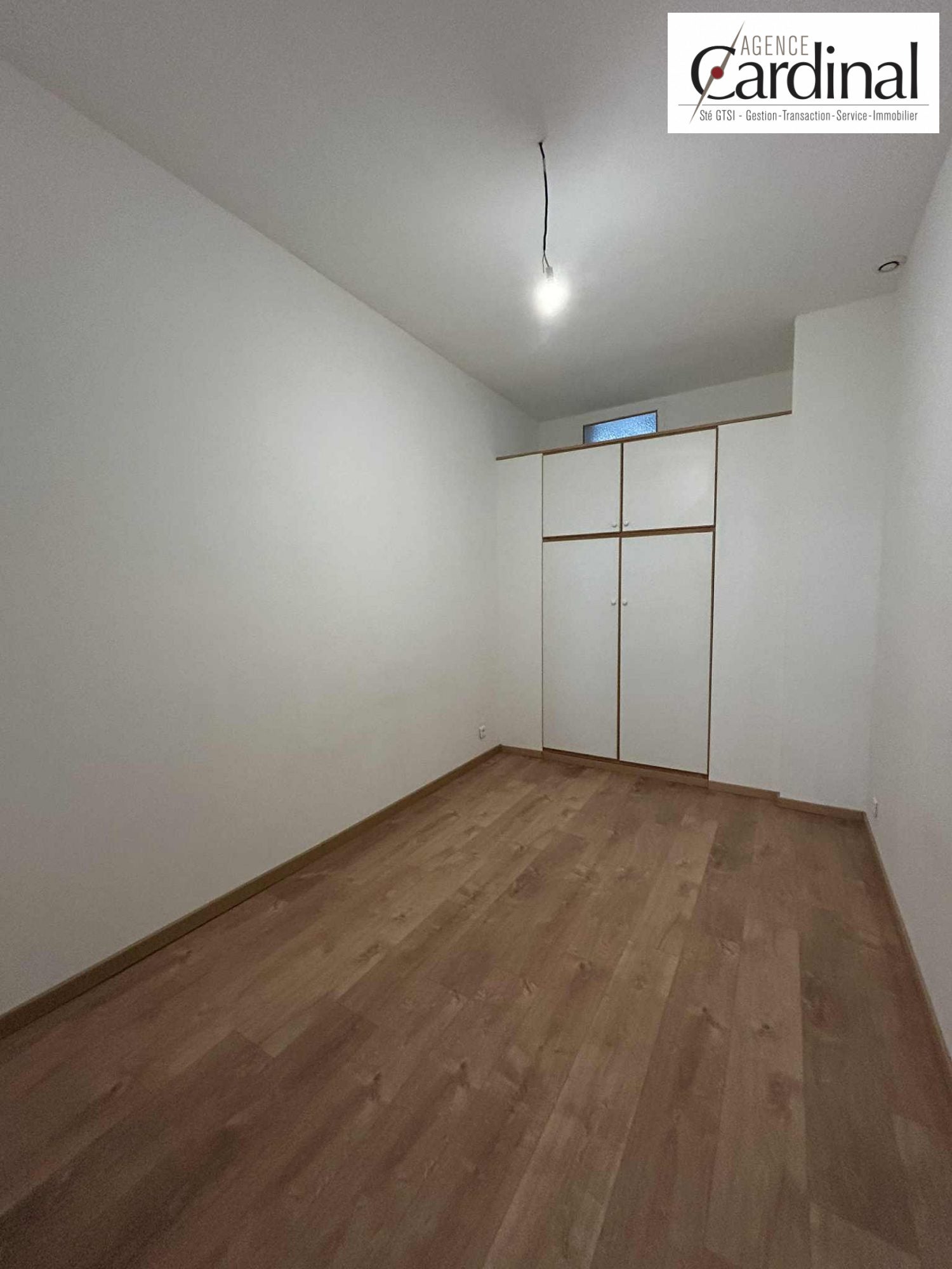 Flat Rue Perrin-Solliers in Marseille