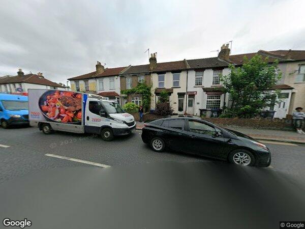 House Whitehorse Road in Greater London